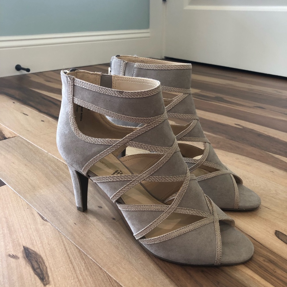 Taupe Diamond Cut Heels